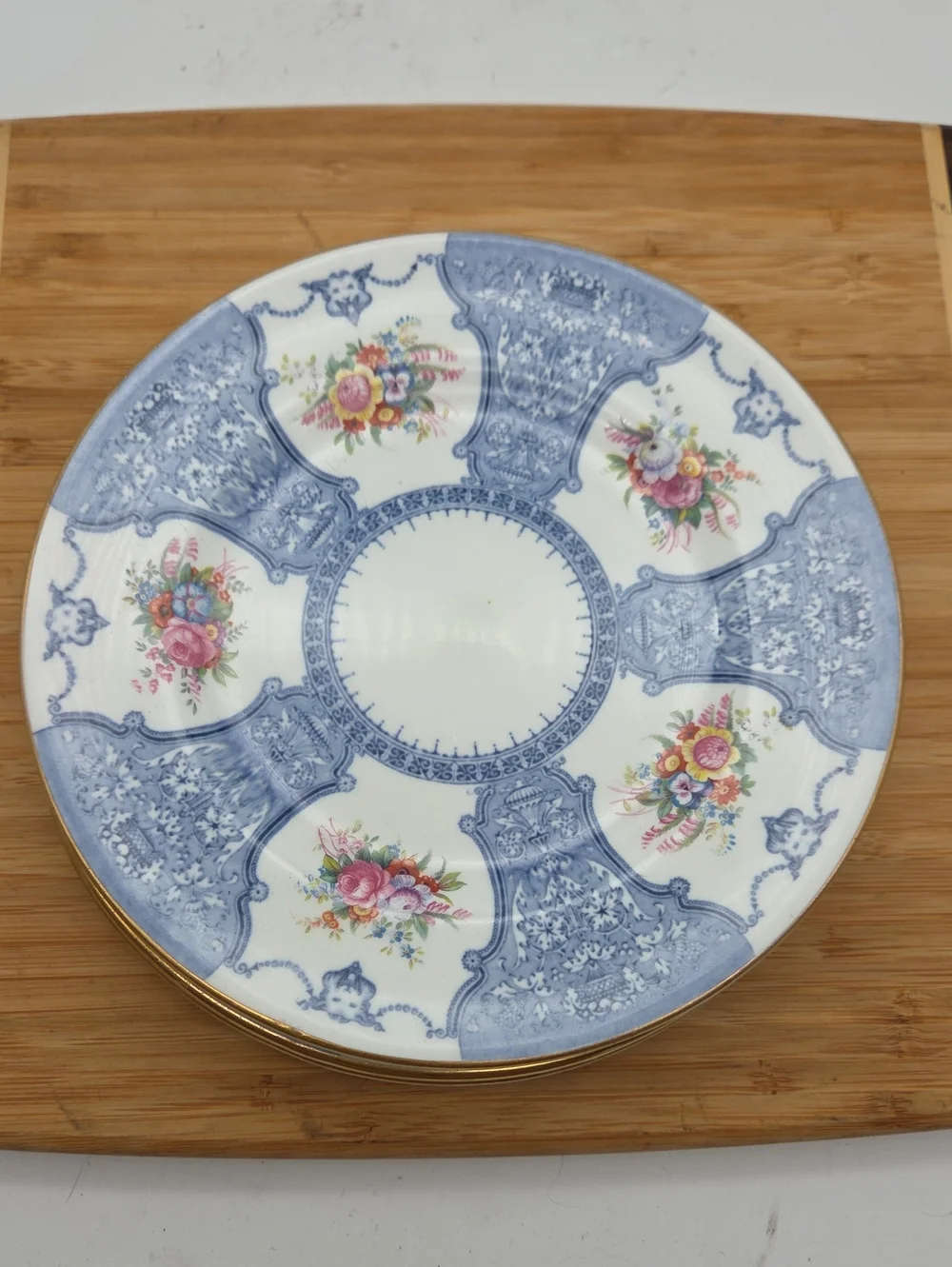 Set of 4 1920s Crown Staffordshire Bone China Gilt 8